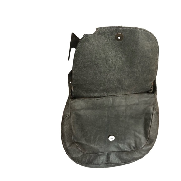 Chen & Derington Crossbody/Shoulder Leather Bag Fold-Over Snap Closure Gray OS - Picture 6 of 15